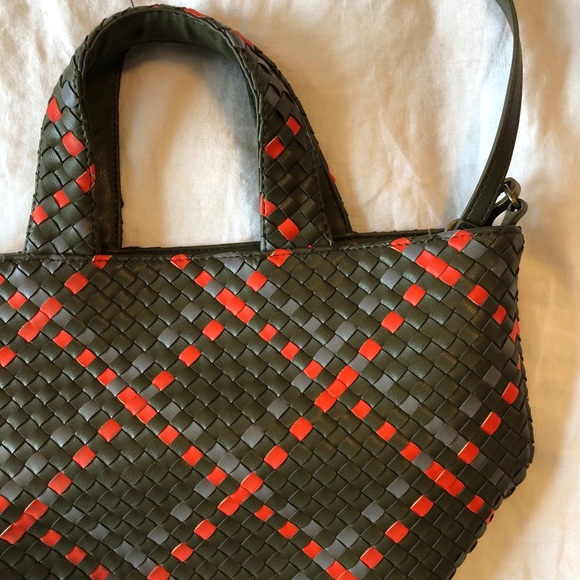 Green and orange cross weave satchel - Picture 2 of 5
